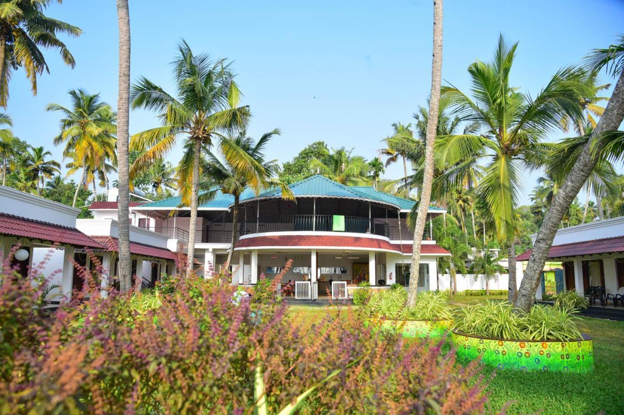 Voye Homes Majestic Retreat Resort Varkala Paravūr Extérieur photo