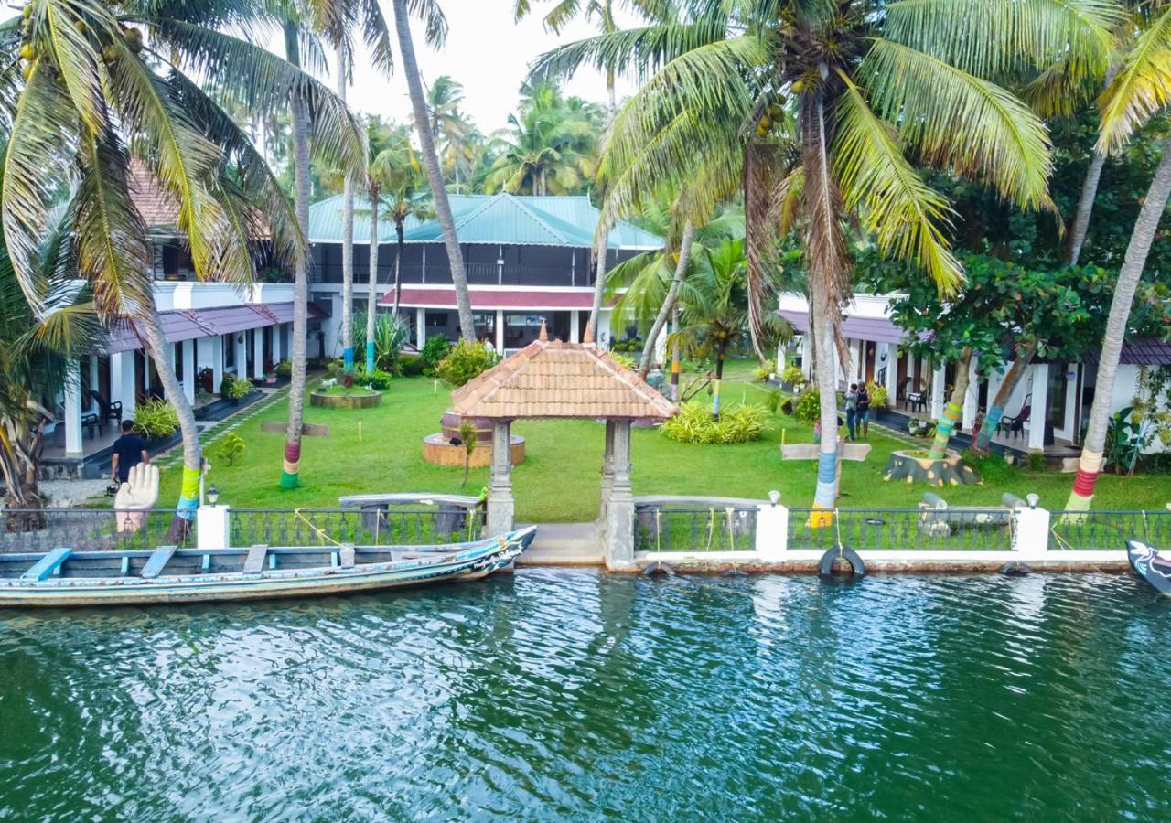 Voye Homes Majestic Retreat Resort Varkala Paravūr Extérieur photo
