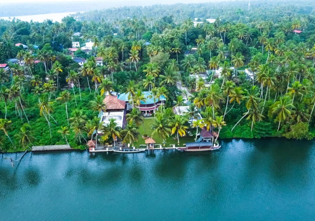 Voye Homes Majestic Retreat Resort Varkala Paravūr Extérieur photo