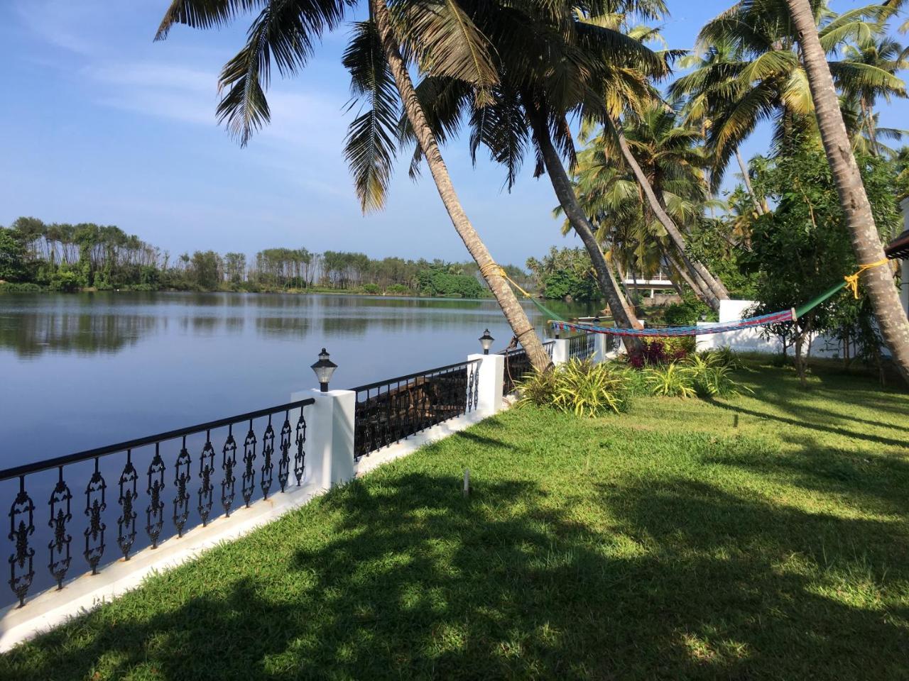 Voye Homes Majestic Retreat Resort Varkala Paravūr Extérieur photo
